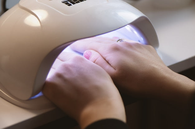 MÁQUINA SECADORA DE UÑAS